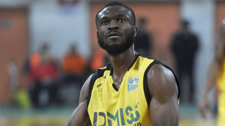 Παίρνει Αντεγκμπόγιε η Κύμη