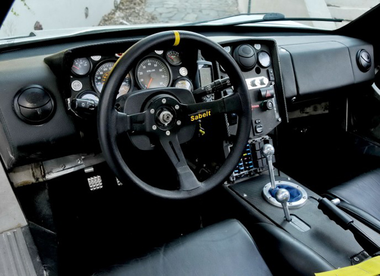 Το εσωτερικό του σε πρωτότυπη μορφή...