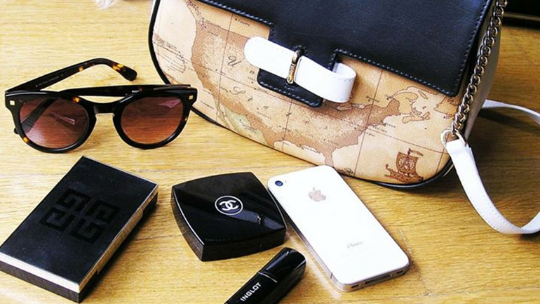 Τα 5 «must have» προϊόντα ομορφιάς για το ταξίδι σας