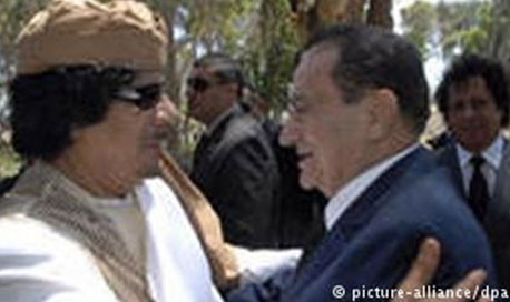 Καντάφι και Μουμπάρακ σε παλιές, καλές για εκείνους εποχές...