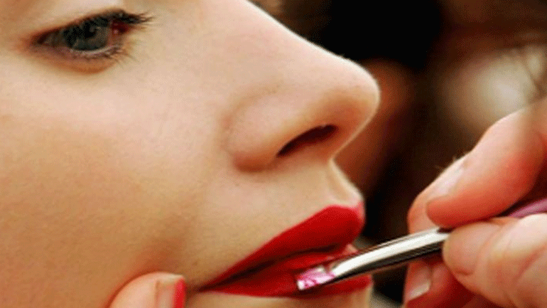 To τέλειο μυστικό για βελούδινα κόκκινα χείλη To τέλειο μυστικό για βελούδινα κόκκινα χείλη