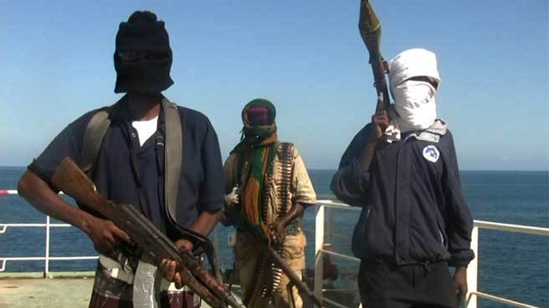 Απελευθερώθηκαν από τους Σομαλούς πειρατές 26 ναυτικοί που κρατούνταν όμηροι από το 2012