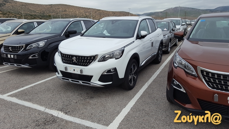 Σε διάφορα χρώματα θα είναι διαθέσιμο το γαλλικό μοντέλο...