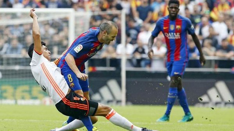 Μπαρτσελόνα: Δύο μήνες εκτός ο Ινιέστα