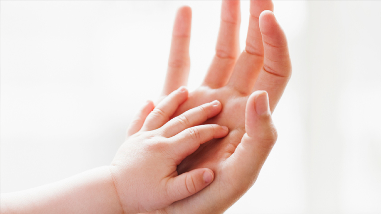 Ηράκλειο: Βρέφος κατάπιε παιχνίδι – Συναγερμός στο ΕΚΑΒ