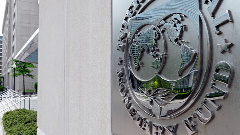 Βάζουν «στο μάτι» το αφορολόγητο Βάζουν «στο μάτι» το αφορολόγητο