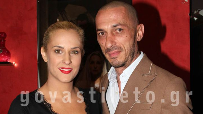 Έλενα Ασημακοπούλου: Ο σύζυγος και η κόρη της την απόλαυσαν στο θέατρο