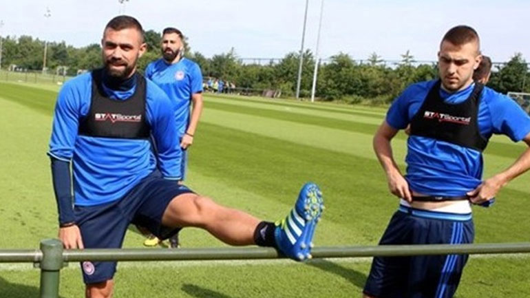 Ολυμπιακός: Εκτός αποστολής και στο Κύπελλο οι Μανιάτης και Ντε Λα Μπέγια