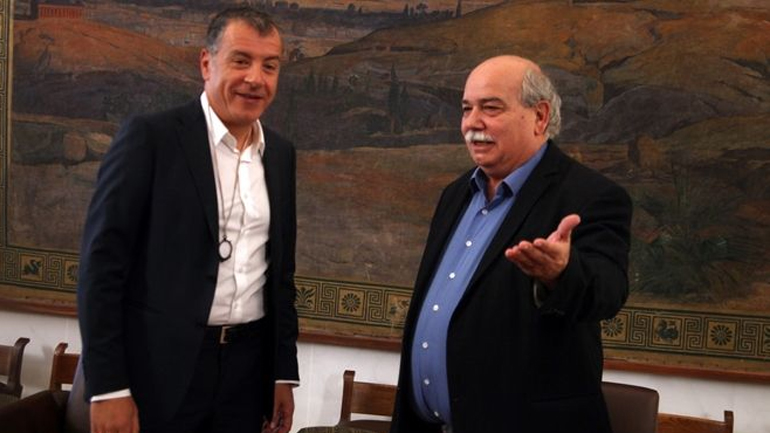 Στ. Θεοδωράκης: Η λύση στο θέμα των αδειών πρέπει να είναι πολιτική