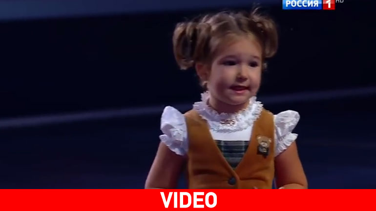 Η 4χρονη που μιλάει επτά γλώσσες!