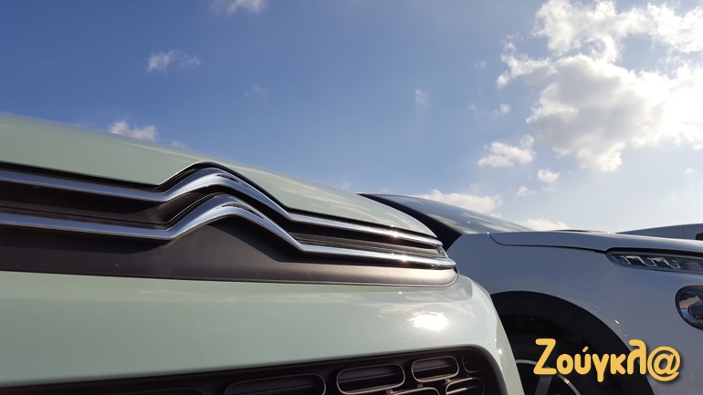 Ο... λοχίας έχει βλέψεις να γίνει στρατηγός!