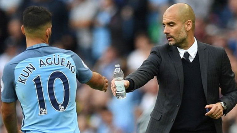Γκουαρντιόλα: «Είμαι πολύ χαρούμενος με τον Αγουέρο»