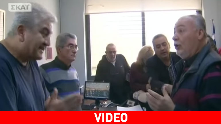 Εισβολή εργαζομένων στα γραφεία της διοίκησης του ΕΚΑΒ