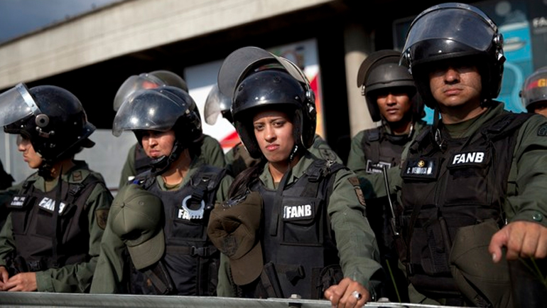 Βενεζουέλα: Θάνατος αστυνομικού σε πορεία διαμαρτυρίας κατά του Μαδούρο