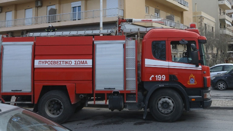 Ηράκλειο: Φωτιά σε προβλήτα του λιμανιού