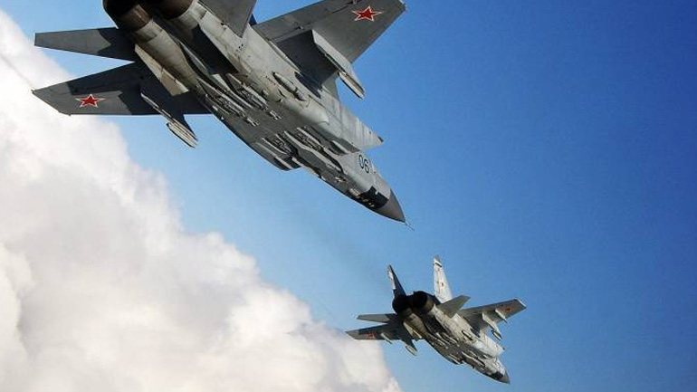 Συρία: Παραλίγο σύγκρουση αμερικανικού και ρωσικού μαχητικού