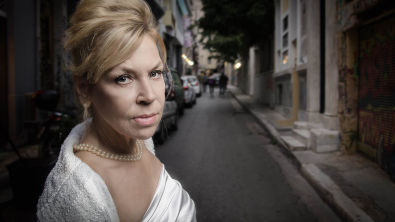 «Μωρό μου» με τη Ρουμπίνη Βασιλακοπούλου στο θέατρο Χυτήριο