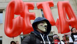 Διαδήλωση κατά της CETA στη Βαρσοβία (15.10.16)