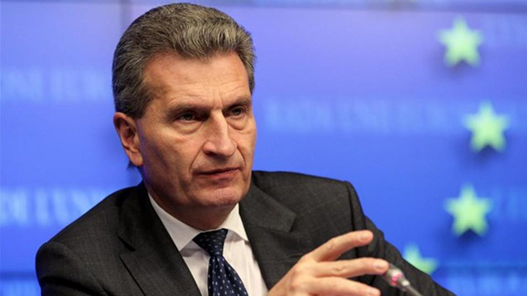 Εξηγήσεις Έτινγκερ για τα ρατσιστικά σχόλια