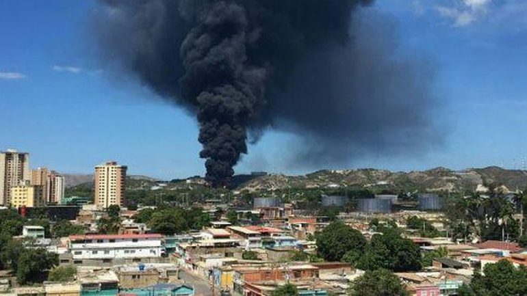 Μεγάλη πυρκαγιά σε διυλιστήριο στη Βενεζουέλα