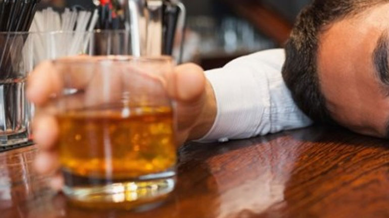 Χάνια: Ήπιε τόσο πολύ που δεν ήξερε που βρισκόταν-Κάλεσε την Πυροσβεστική