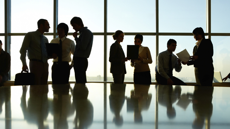 Στο στόχαστρο οι υπάλληλοι… φαντάσματα