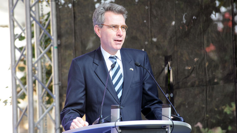 Στα Μετέωρα ο νέος πρέσβης των ΗΠΑ Στα Μετέωρα ο νέος πρέσβης των ΗΠΑ