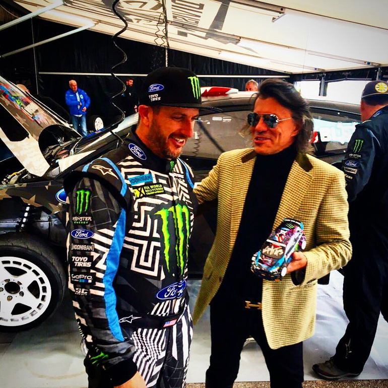 Ο Ηλίας Ψινάκης με τον κορυφαίο drifter Ken Block...