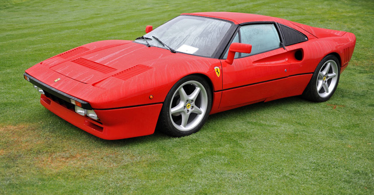 Η Ferrari 308 έχει περάσει από τα χέρια του Ηλία Ψινάκη...