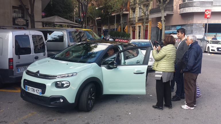 Όπου σταθείς θέλουν να το επεξεργαστούν...