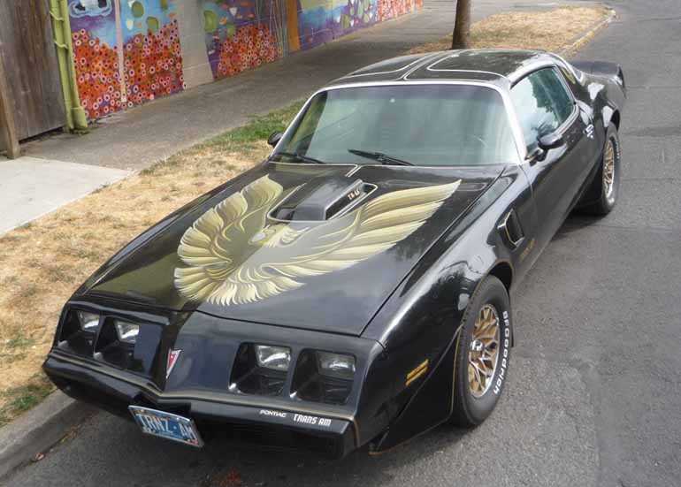 Και Pontiac Firebird Firebird είχε ο Δήμαρχος Μαραθώνα...