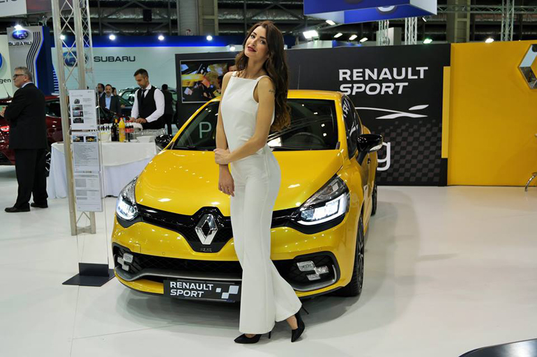 Renault Clio R.S 1.6 Turbo με 200 άλογα...
