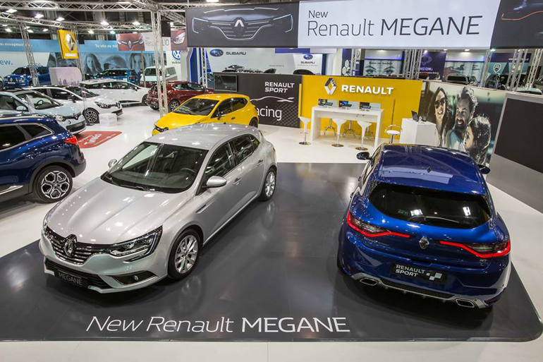 Η νέα γενιά Megane τράβηξε τα βλέμματα των επισκεπτών...