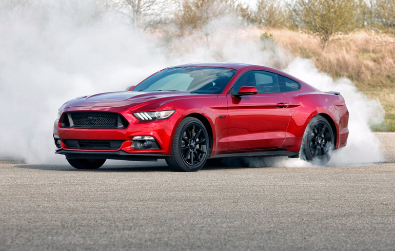 Καθαρόαιμο muscle car...