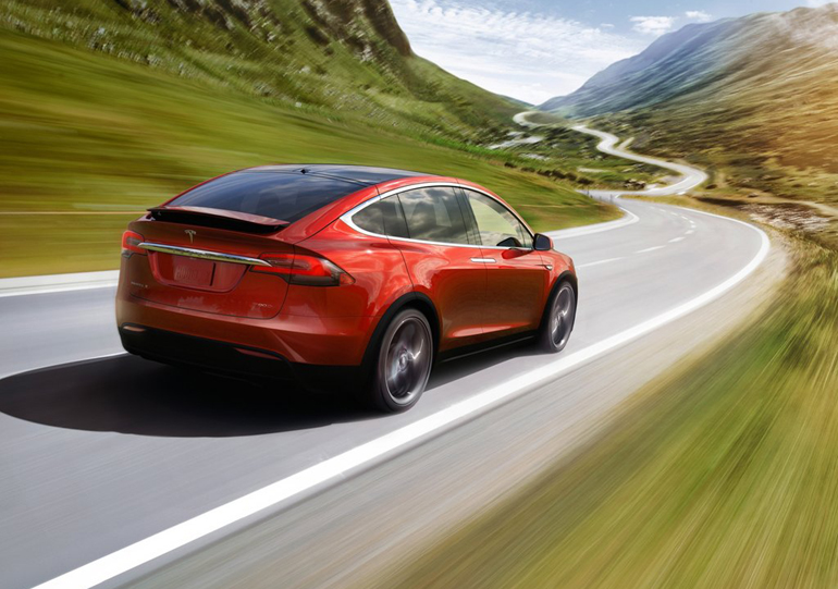 Ήδη ένα τέτοιο Tesla κυκλοφορεί... ανάμεσά μας!