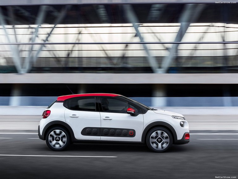 Το μήκος του αμαξώματος είναι στα 3,99 μέτρα, το πλάτος στο 1,75μ. και το ύψος στο 1,45μ.