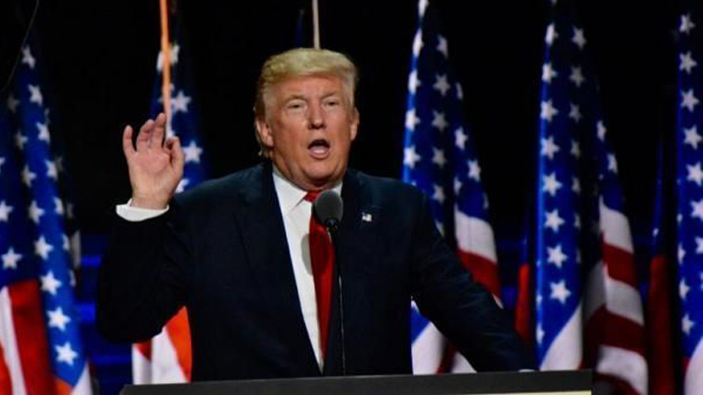 Ντόναλντ Tραμπ από τη Φλόριντα: «Πέντε μέρες έμειναν για να αλλάξετε τη ζωή σας – Ξέρετε τι πρέπει να κάνετε»