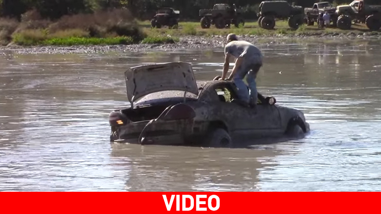 Πήρε φόρα και… βούτηξε στις λάσπες!