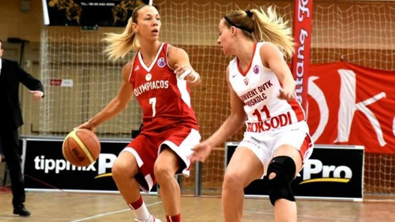 Mπάσκετ: Ιστορικό «διπλό» για τις γυναίκες του Ολυμπιακού