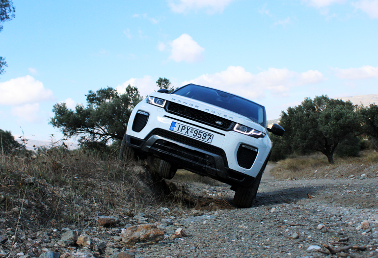 Άμα... θες πάει. Φανταστείτε να εφοδιάζεται με ελαστικά εκτός δρόμου και μικρές ζάντες...