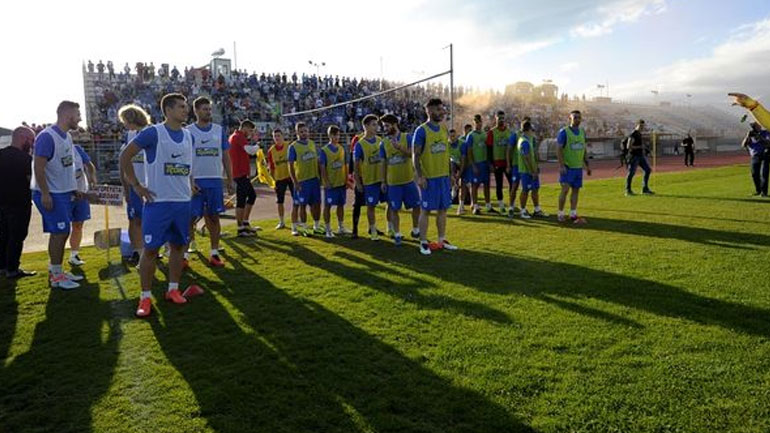 Παλαίμαχοι ποδοσφαιριστές της Μπαρτσελόνα θα βρεθούν κοντά στους πρόσφυγες στα Ιωάννινα