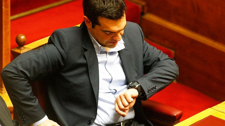 Aνασχηματισμός με φόντο τα χιόνια στο ΕΣΡ