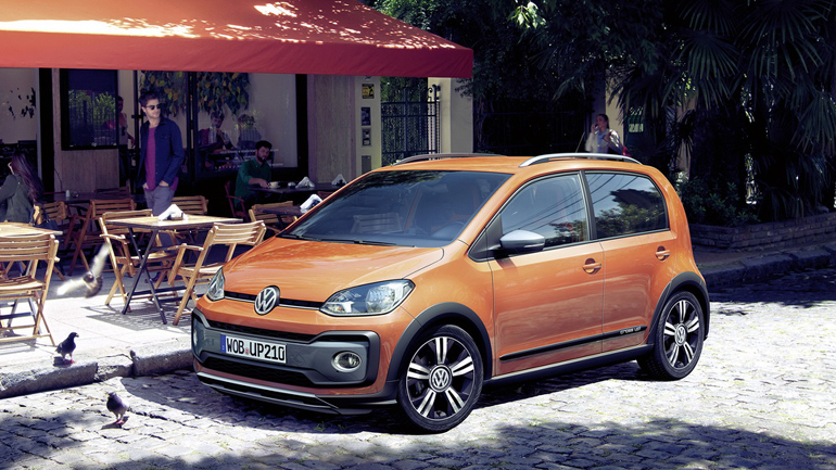 Συνεχίζει ανανεωμένο το VW Cross up!