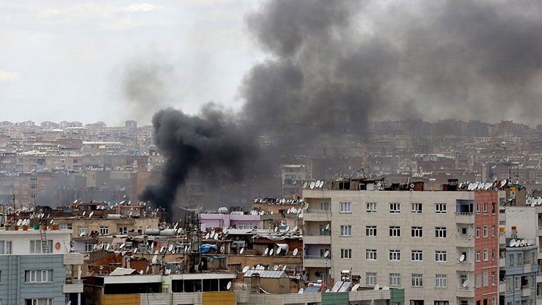 Τουρκία: Ένας νεκρός και περισσότεροι από 30 τραυματίες έπειτα από έκρηξη Τουρκία: Ένας νεκρός και περισσότεροι από 30 τραυματίες έπειτα από έκρηξη