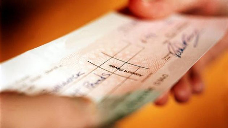 Πρέβεζα: Σύλληψη ηλικιωμένης για ακάλυπτες επιταγές