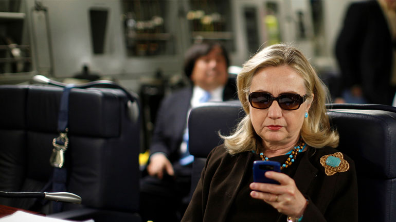 Στη δημοσιότητα τα e-mails της Κλίντον