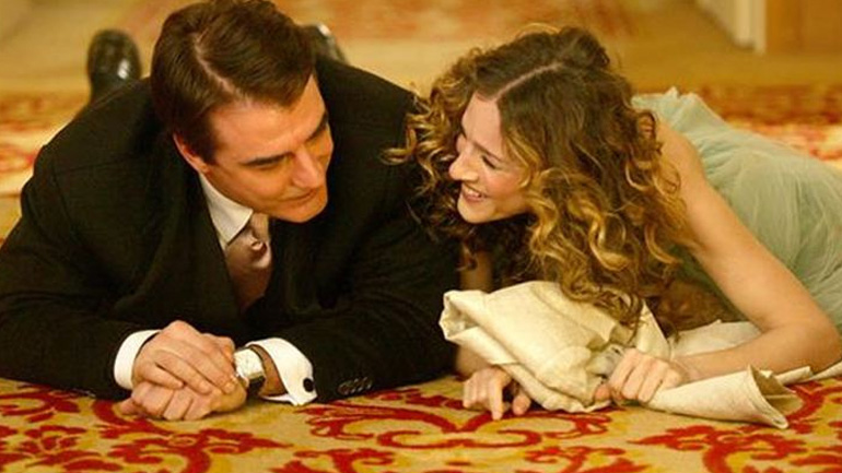 Όλοι γυρνάνε όταν εσύ είσαι κάπου αλλού