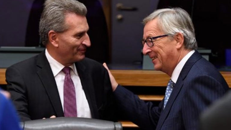 Σοκαρισμένος ο Γιούνκερ από τα σχόλια του Επιτρόπου Έτινγκερ