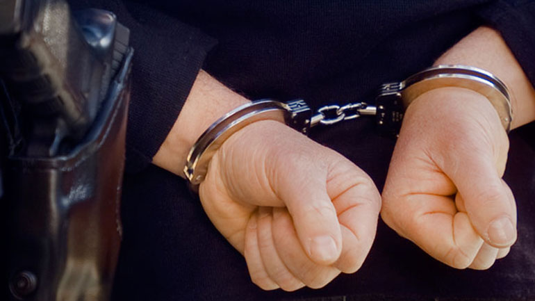 Χειροπέδες σε πέντε για «εισαγωγή» χασίς από την Αλβανία