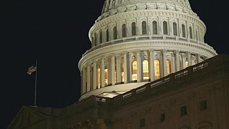 Προεδρικές εκλογές ΗΠΑ 2016: Αγωνία για το άγνωστο που ξημερώνει